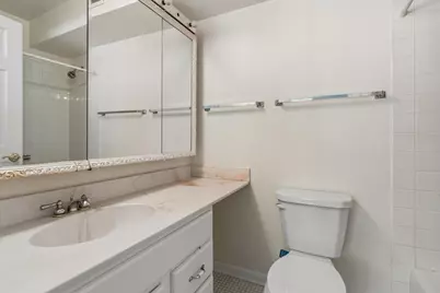 925 Spring Hill Drive #102, Northbrook, IL 60062 - Photo 17