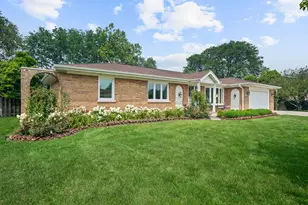 5N506 Santa Fe Trail, Bloomingdale, IL 60108 - Photo 1