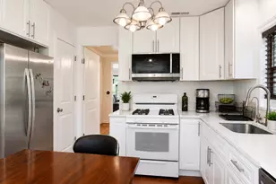 4158 W 59th St, Chicago, IL 60629 - Photo 9