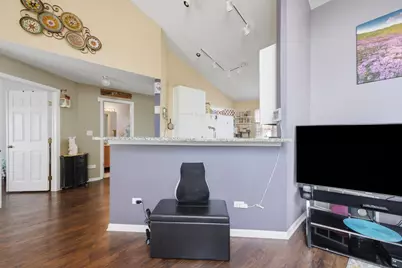 1719 Autumn Avenue #C, Schaumburg, IL 60193 - Photo 13