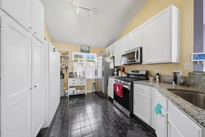 1719 Autumn Avenue #C, Schaumburg, IL 60193 - Photo 9