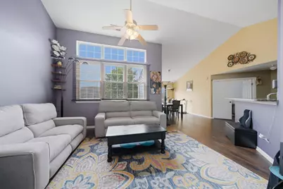 1719 Autumn Avenue #C, Schaumburg, IL 60193 - Photo 5