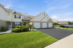 1719 Autumn Ave, Schaumburg, IL 60193 - Photo 1