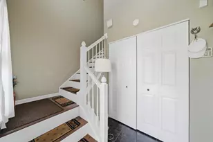 1719 Autumn Ave, Schaumburg, IL 60193 - Photo 3