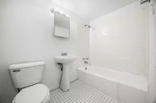109 S Elmwood Ave, Oak Park, IL 60302 - Photo 13