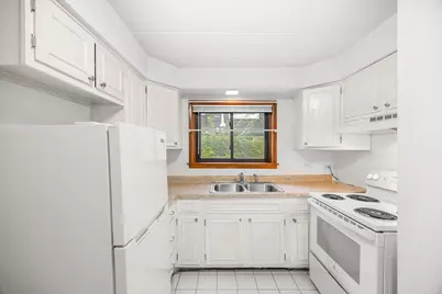 109 S Elmwood Avenue #2, Oak Park, IL 60302 - Photo 3