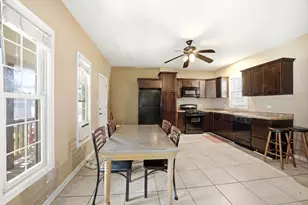 344 N Worth Ave, Elgin, IL 60123 - Photo 11