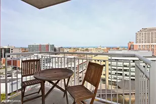 1640 Maple Ave, Evanston, IL 60201 - Photo 7