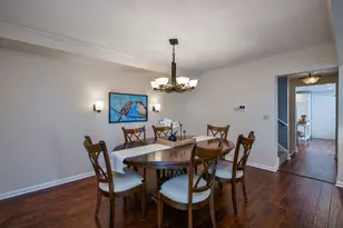 64 Whittington Course, Saint Charles, IL 60174 - Photo 5