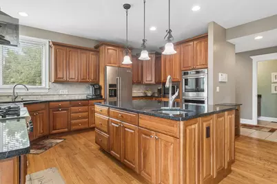 8 Rose Lane, Hawthorn Woods, IL 60047 - Photo 11