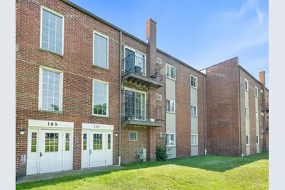 107 W Elk Trail #206, Carol Stream, IL 60188 - Photo 1