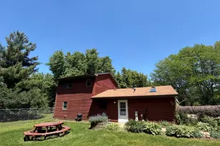 737 A Searls Rd, Amboy, IL 61310 - Photo 5