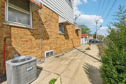 8853 S Troy Avenue, Evergreen Park, IL 60805 - Photo 21