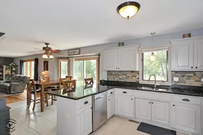 19524 Southfield Lane, Tinley Park, IL 60487 - Photo 9