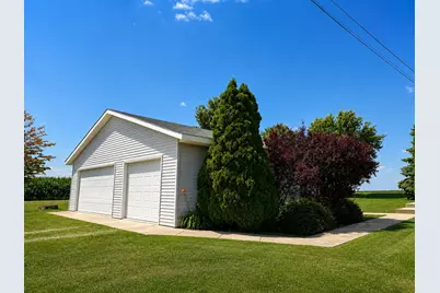 15251 W Coffman Road, Forreston, IL 61030 - Photo 17