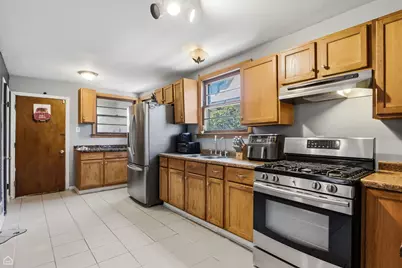 4440 N Kasson Avenue, Chicago, IL 60630 - Photo 9