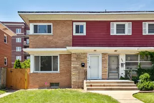 446 Oak St, Des Plaines, IL 60016 - Photo 1