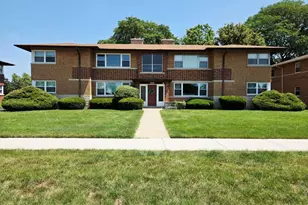 1431 Balmoral Ave, Westchester, IL 60154 - Photo 1