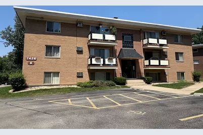 7426 W 111th Street #610, Worth, IL 60482 - Photo 1