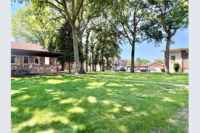 7426 W 111th Street #610, Worth, IL 60482 - Photo 19