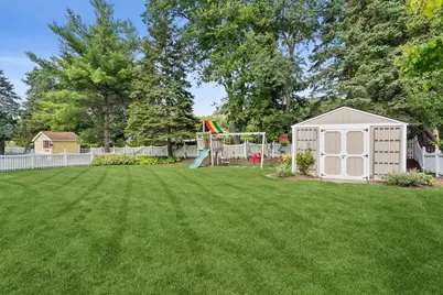 1137 Hyde Park Lane, Naperville, IL 60565 - Photo 29