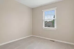 1137 Hyde Park Ln, Naperville, IL 60565 - Photo 23