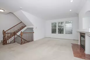 1245 Tuscany Dr, Streamwood, IL 60107 - Photo 5