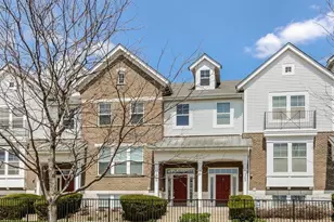 1245 Tuscany Dr, Streamwood, IL 60107 - Photo 1