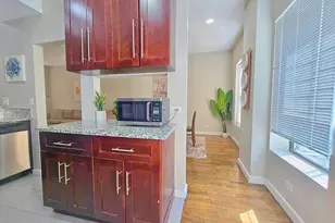 610 N May St, Chicago, IL 60642 - Photo 11