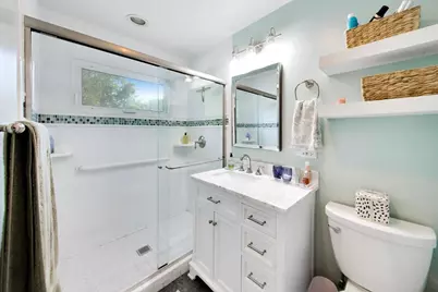 833 E Rockland Road, Libertyville, IL 60048 - Photo 19