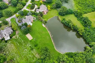 8 Lakeside Dr, South Barrington, IL 60010 - Photo 9