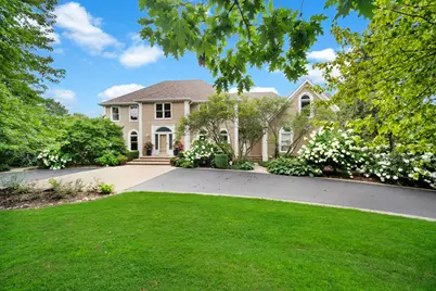 8 Lakeside Drive, South Barrington, IL 60010 - Photo 1