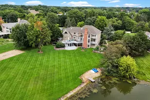 8 Lakeside Dr, South Barrington, IL 60010 - Photo 7
