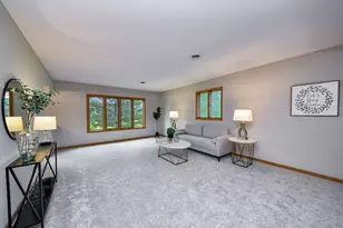 2S557 Bliss Rd, Sugar Grove, IL 60554 - Photo 3