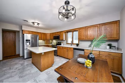 2S557 Bliss Road, Sugar Grove, IL 60554 - Photo 7