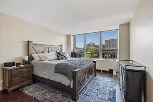 655 W Irving Park Rd, Chicago, IL 60613 - Photo 11
