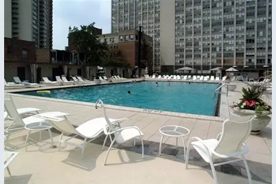 655 W Irving Park Road #402, Chicago, IL 60613 - Photo 19