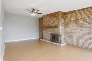 5500 Hillcrest Ln, Lisle, IL 60532 - Photo 3