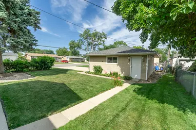 201 S Michigan Avenue, Addison, IL 60101 - Photo 25