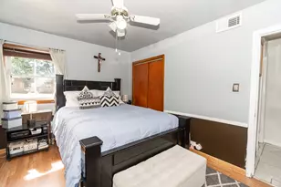 201 S Michigan Ave, Addison, IL 60101 - Photo 13