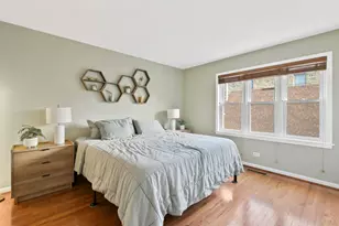 2001 N Honore St, Chicago, IL 60614 - Photo 11