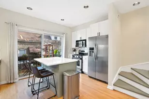 2001 N Honore St, Chicago, IL 60614 - Photo 7