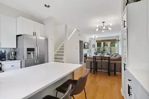 2001 N Honore St, Chicago, IL 60614 - Photo 9