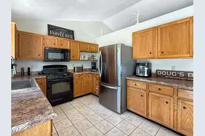 761 Brookview Drive, Byron, IL 61010 - Photo 7