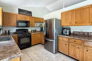 761 Brookview Dr, Byron, IL 61010 - Photo 7