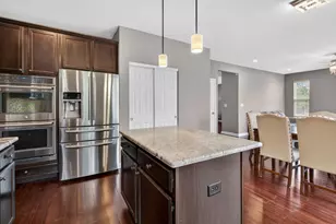12807 Timber Wood Cir, Plainfield, IL 60585 - Photo 5