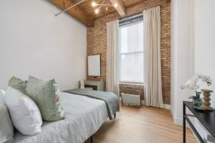 300 W Grand Ave, Chicago, IL 60654 - Photo 17