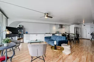 300 N State St, Chicago, IL 60654 - Photo 7
