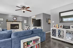 1401 Martin Ct, Plainfield, IL 60586 - Photo 5