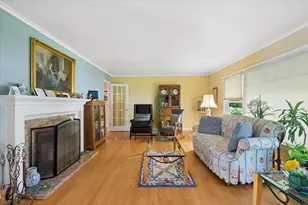 2324 Sumac Cir, Glenview, IL 60025 - Photo 3